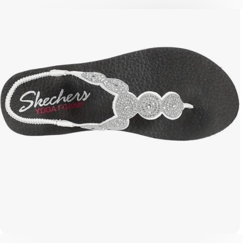 Skechers Women yoga foam sandals, white, size 11, NIB